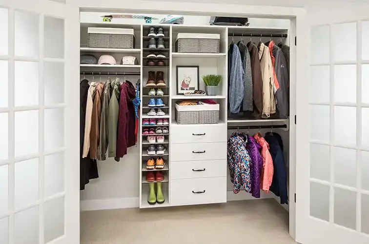 Custom Closets design idea